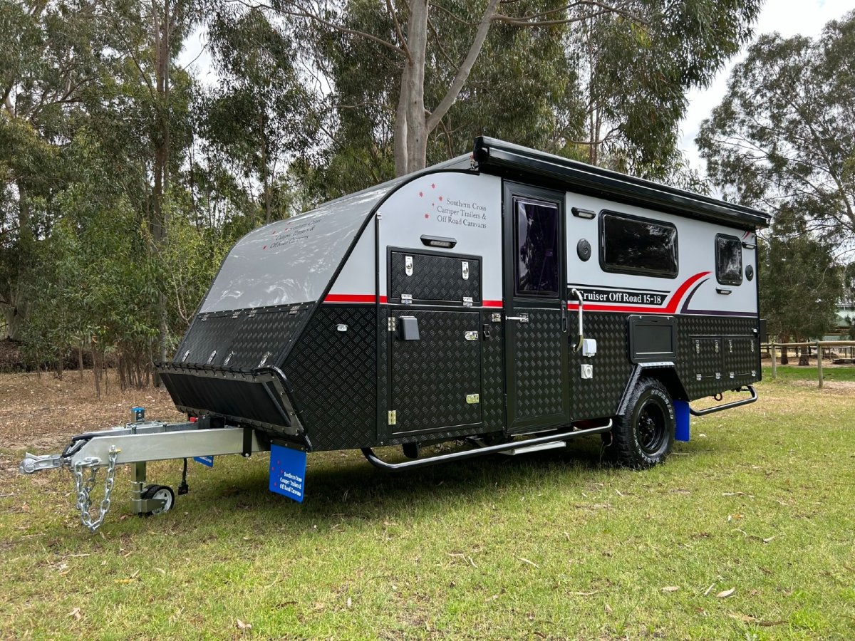 Southern Cross Caravans SC15 Electric Roof