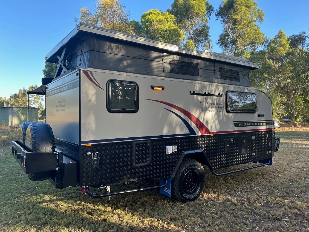 Southern Cross Caravans SC16 Club Off Road photo 3 of 6