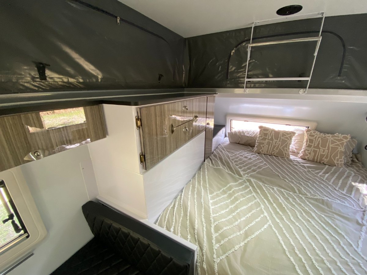 Southern Cross Caravans SC16 Club Off Road photo 4 of 6