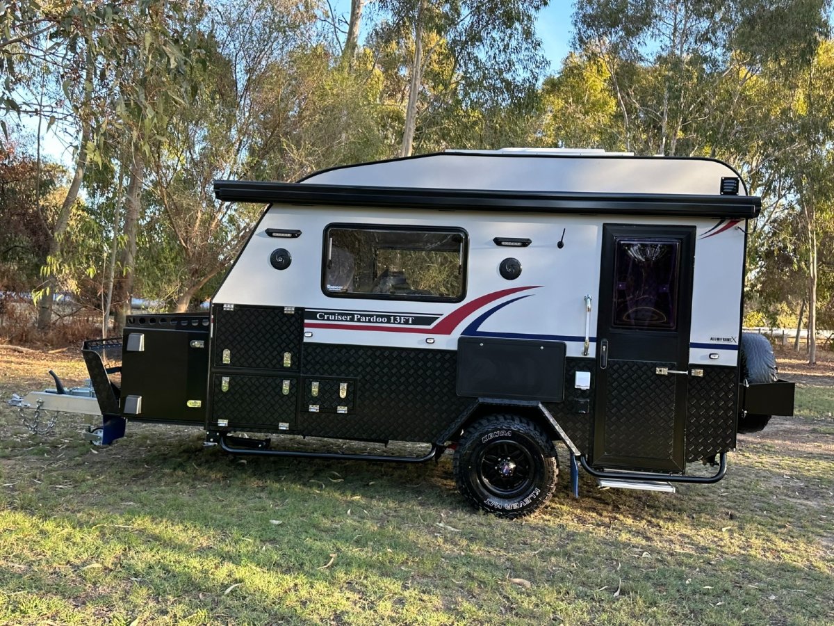 Southern Cross Caravans SCF13 Pardoo Island Bed
