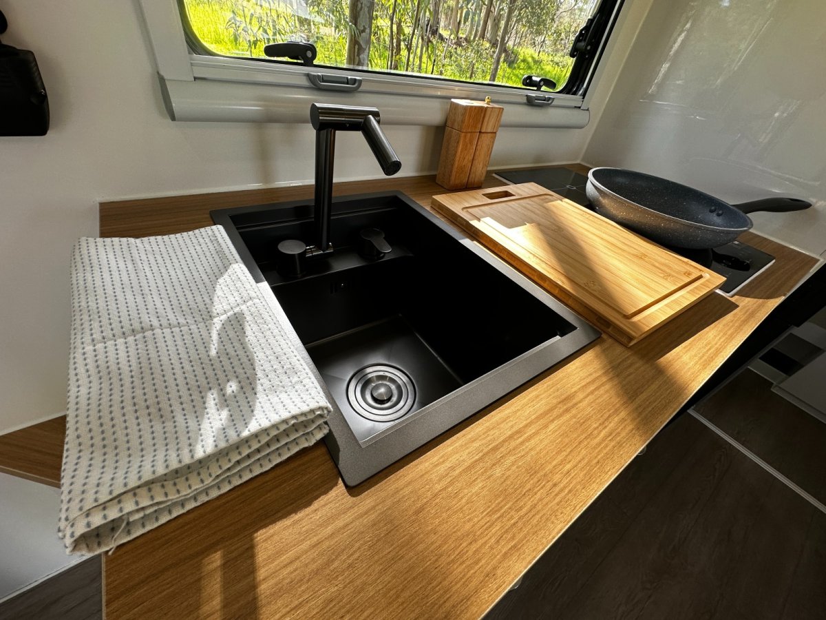 Southern Cross Caravans SCF16 Sandfire GEN 2 photo 6 of 6