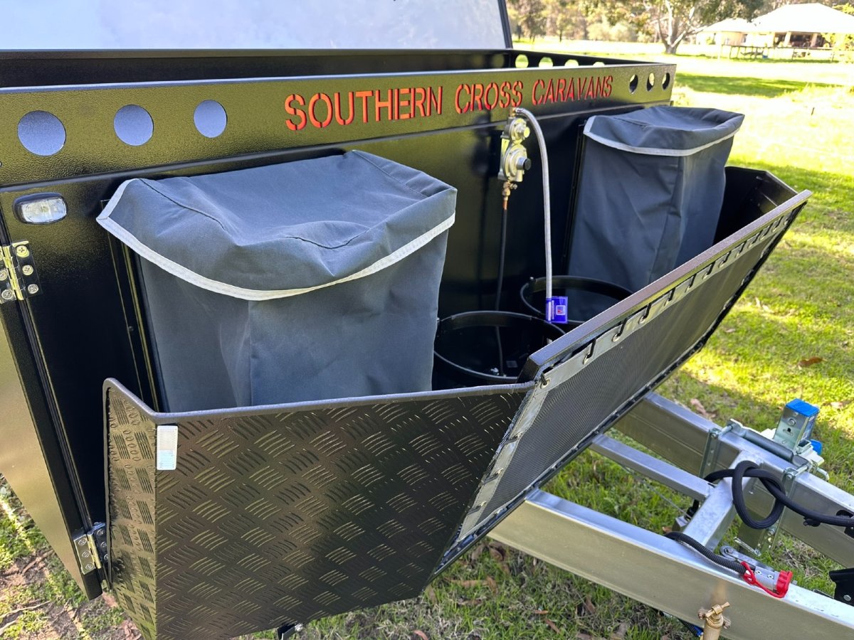 Southern Cross Caravans SCF18F Warburton Bunks photo 6 of 6