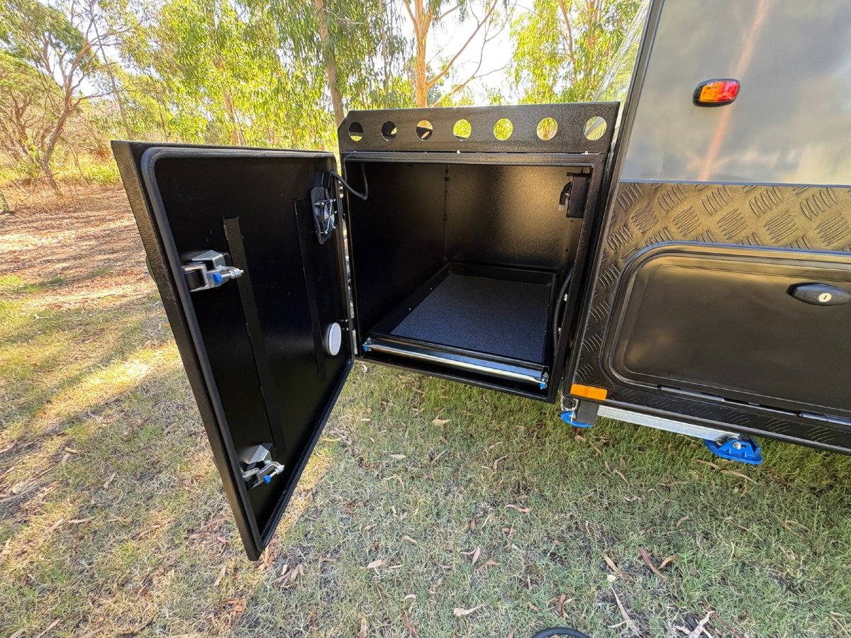 Southern Cross Caravans SCF22C Overlander Club photo 5 of 6
