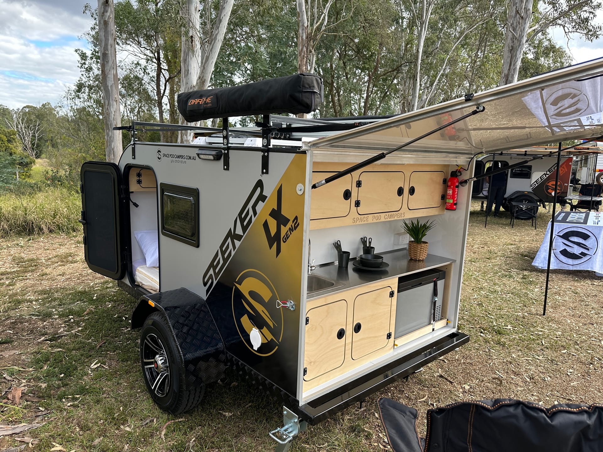 Space Pod Campers Seeker LX Gen2 photo 4 of 6