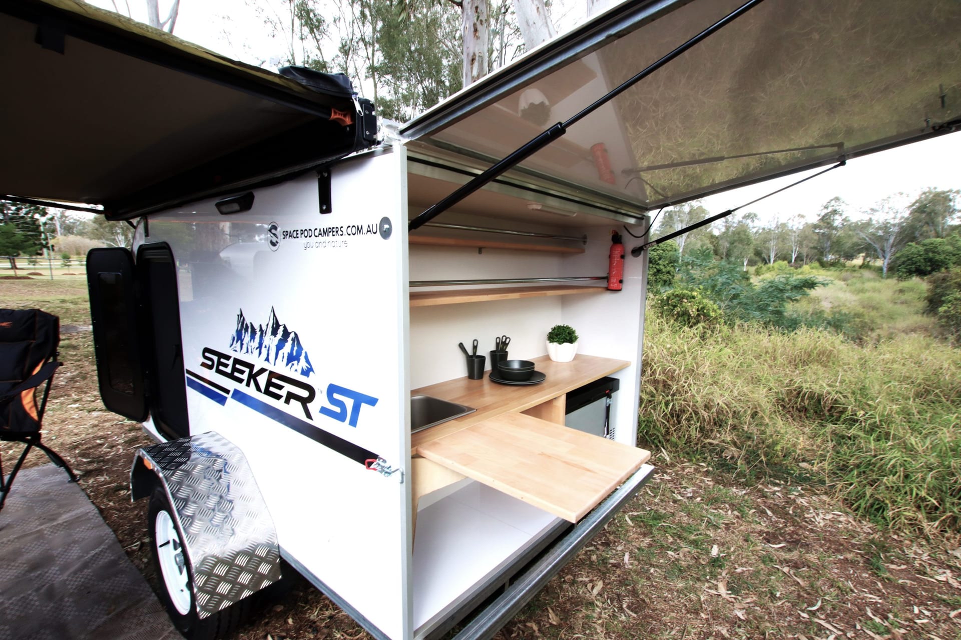 Space Pod Campers Seeker ST photo 3 of 6