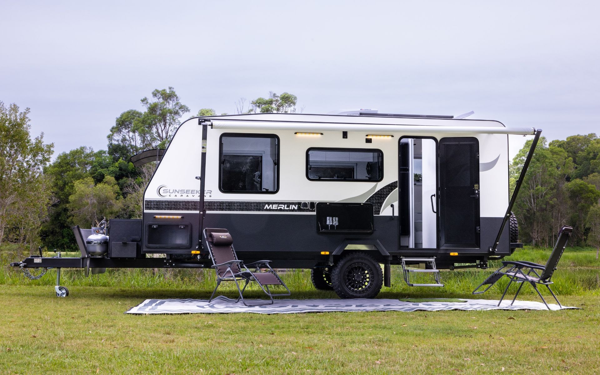 Sunseeker Caravans Merlin photo 13 of 17