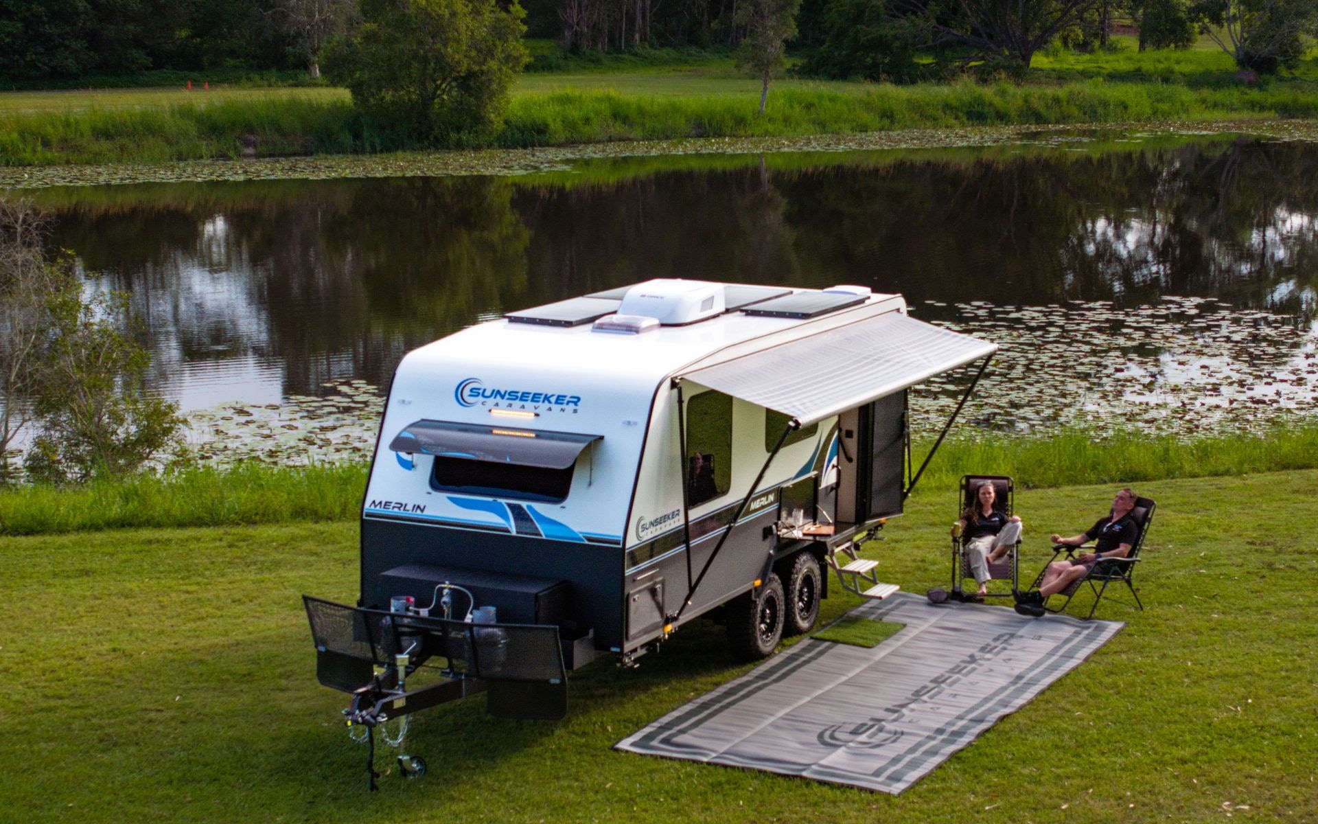 Sunseeker Caravans Merlin photo 3 of 17