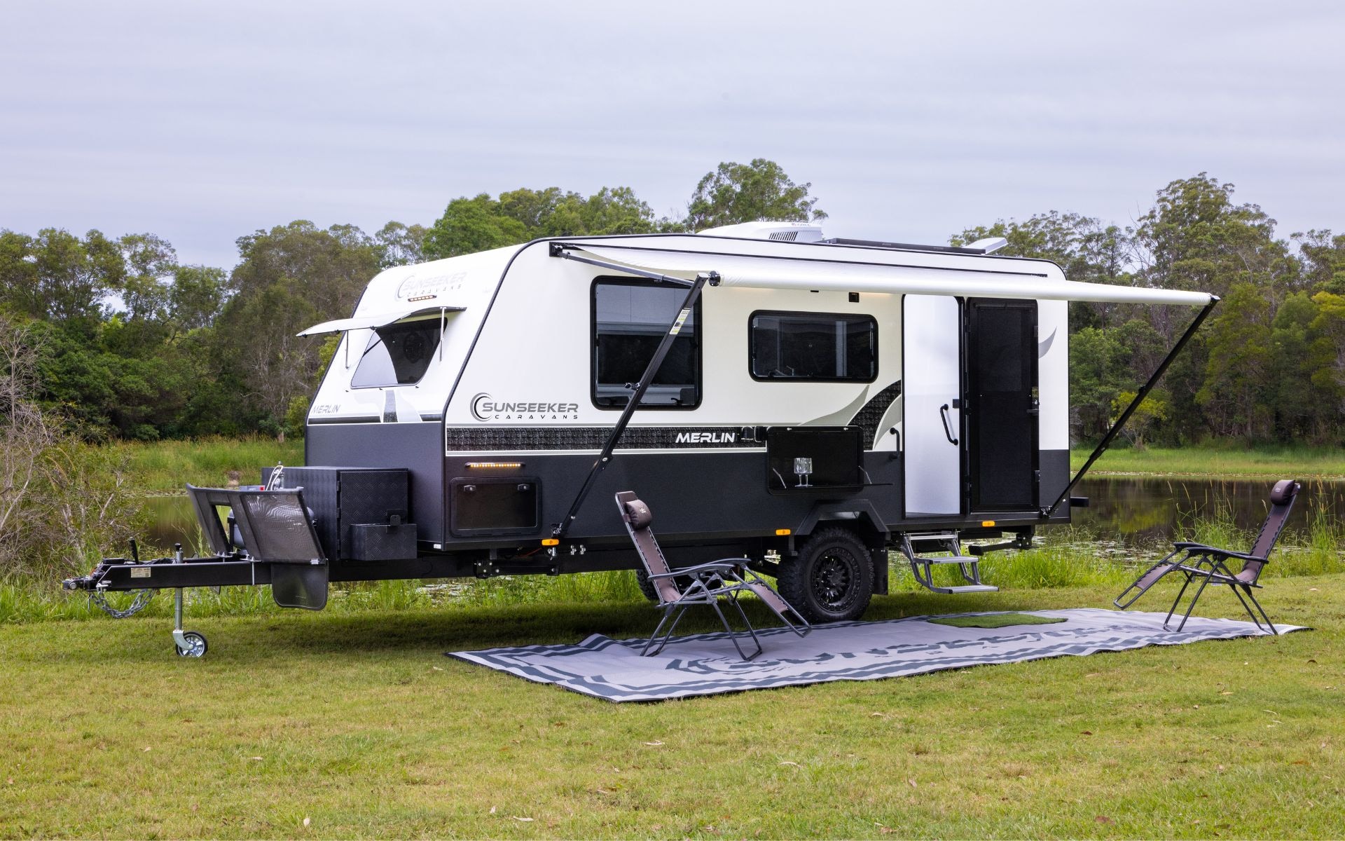 Sunseeker Caravans Merlin photo 6 of 17