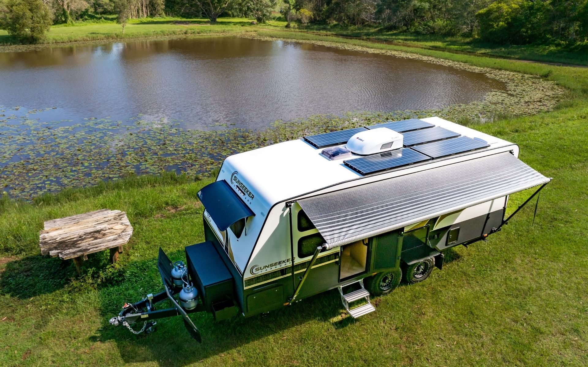 Sunseeker Caravans Wild Child photo 6 of 18