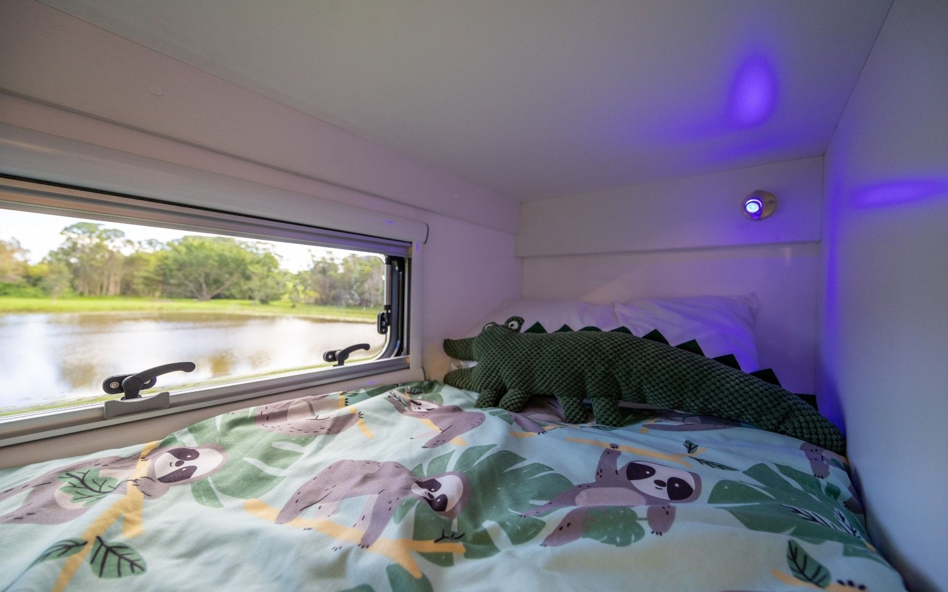 Sunseeker Caravans Wild Child photo 7 of 18