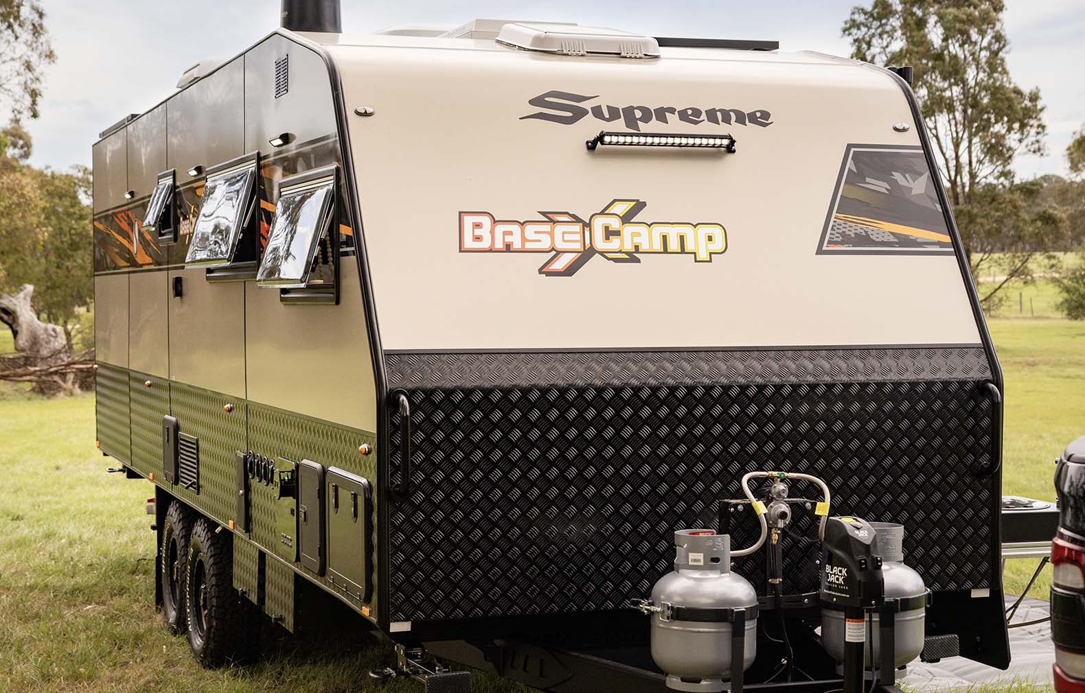 Supreme Caravans Base Camp X photo 2 of 11
