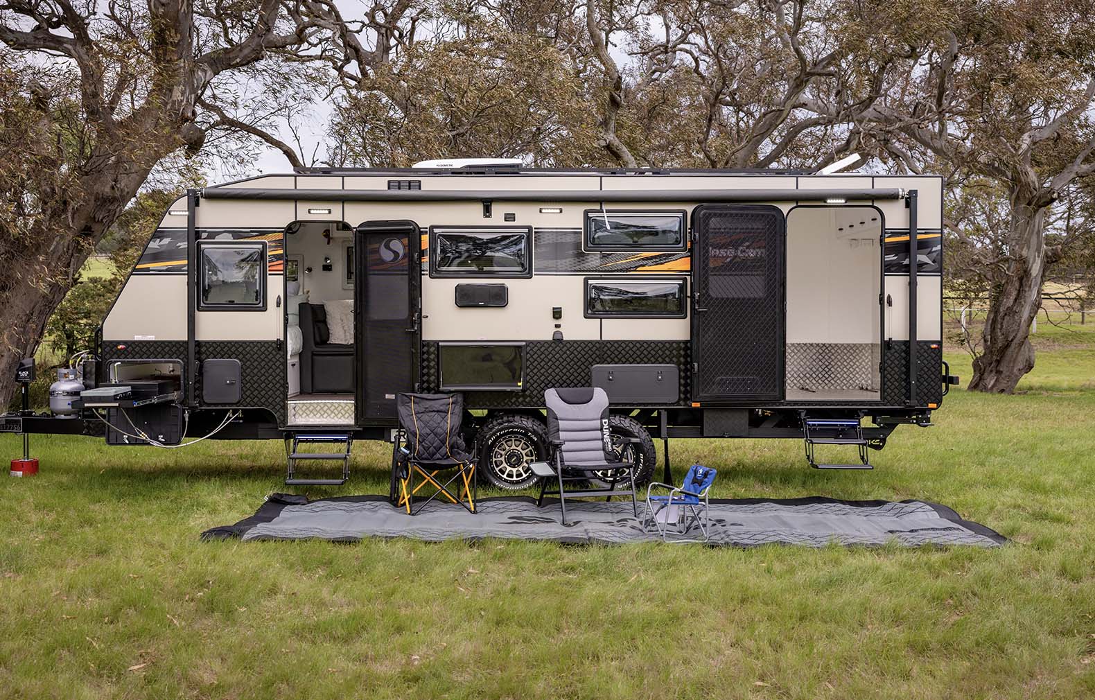 Supreme Caravans Base Camp X photo 4 of 11
