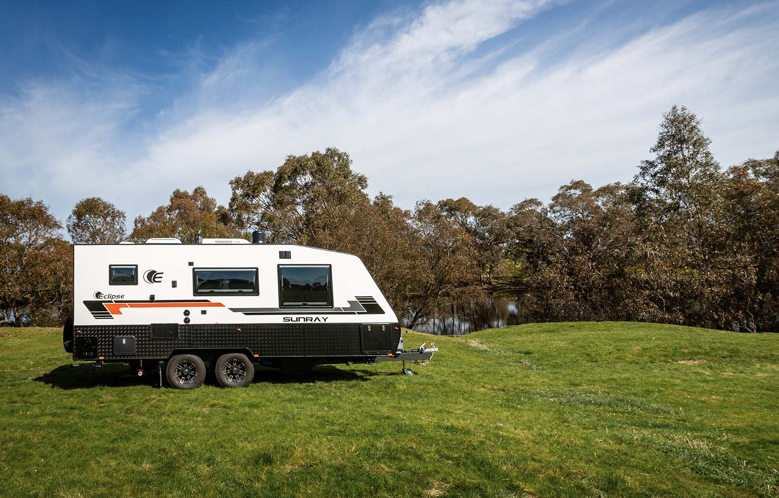 Supreme Caravans Eclipse Sunray photo 1 of 11