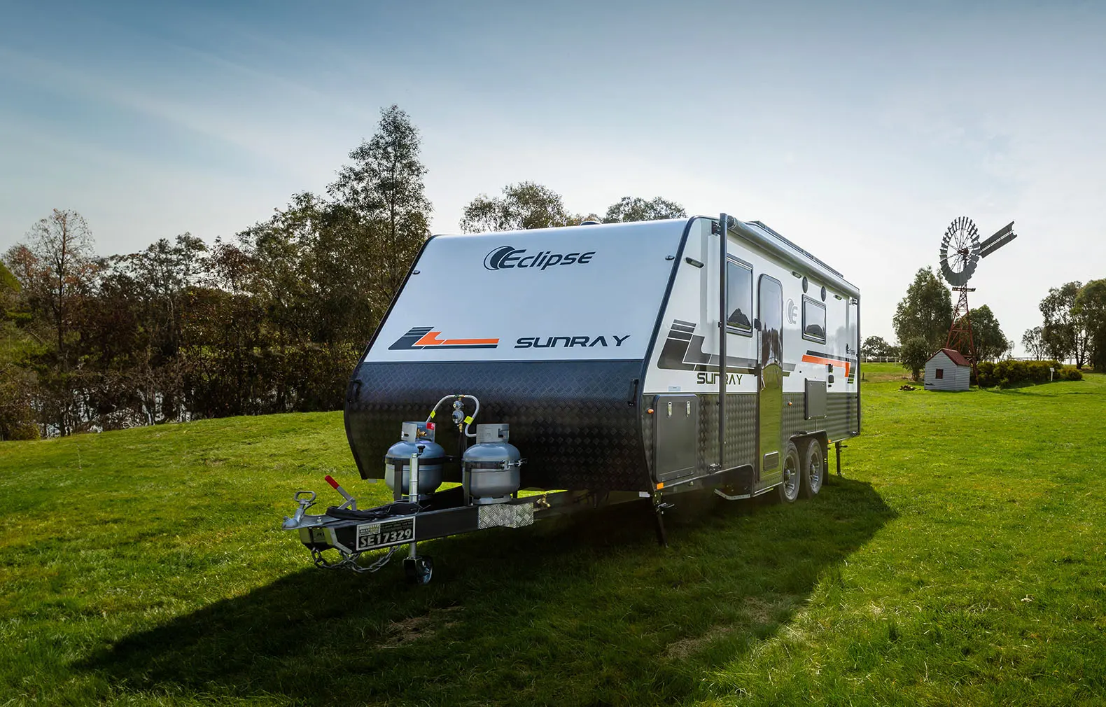 Supreme Caravans Eclipse Sunray photo 3 of 11