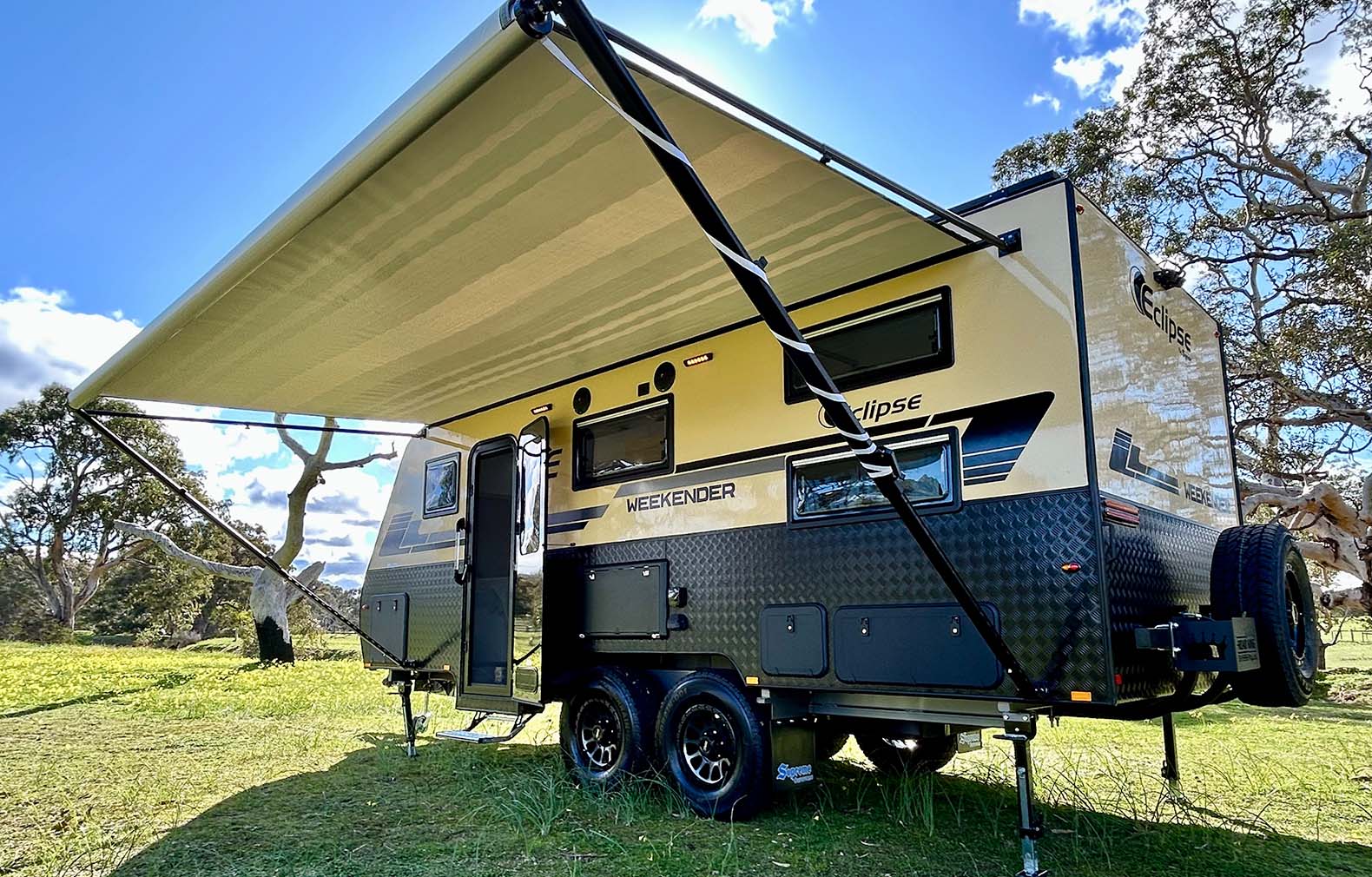 Supreme Caravans Eclipse Weekender photo 1 of 14