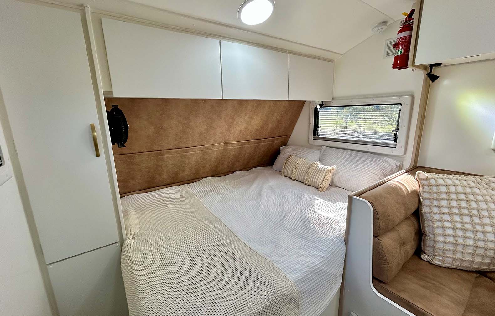 Supreme Caravans Eclipse Weekender photo 9 of 14