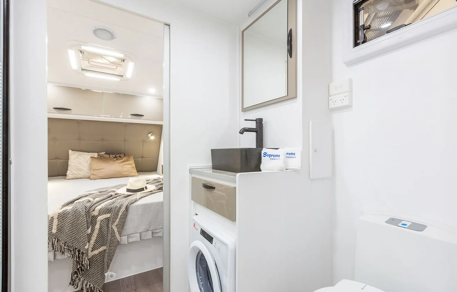 Supreme Caravans Executive photo 18 of 20