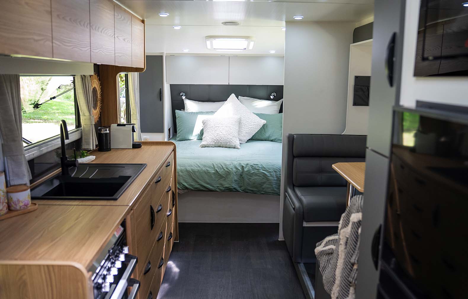 Supreme Caravans Spirit photo 10 of 18
