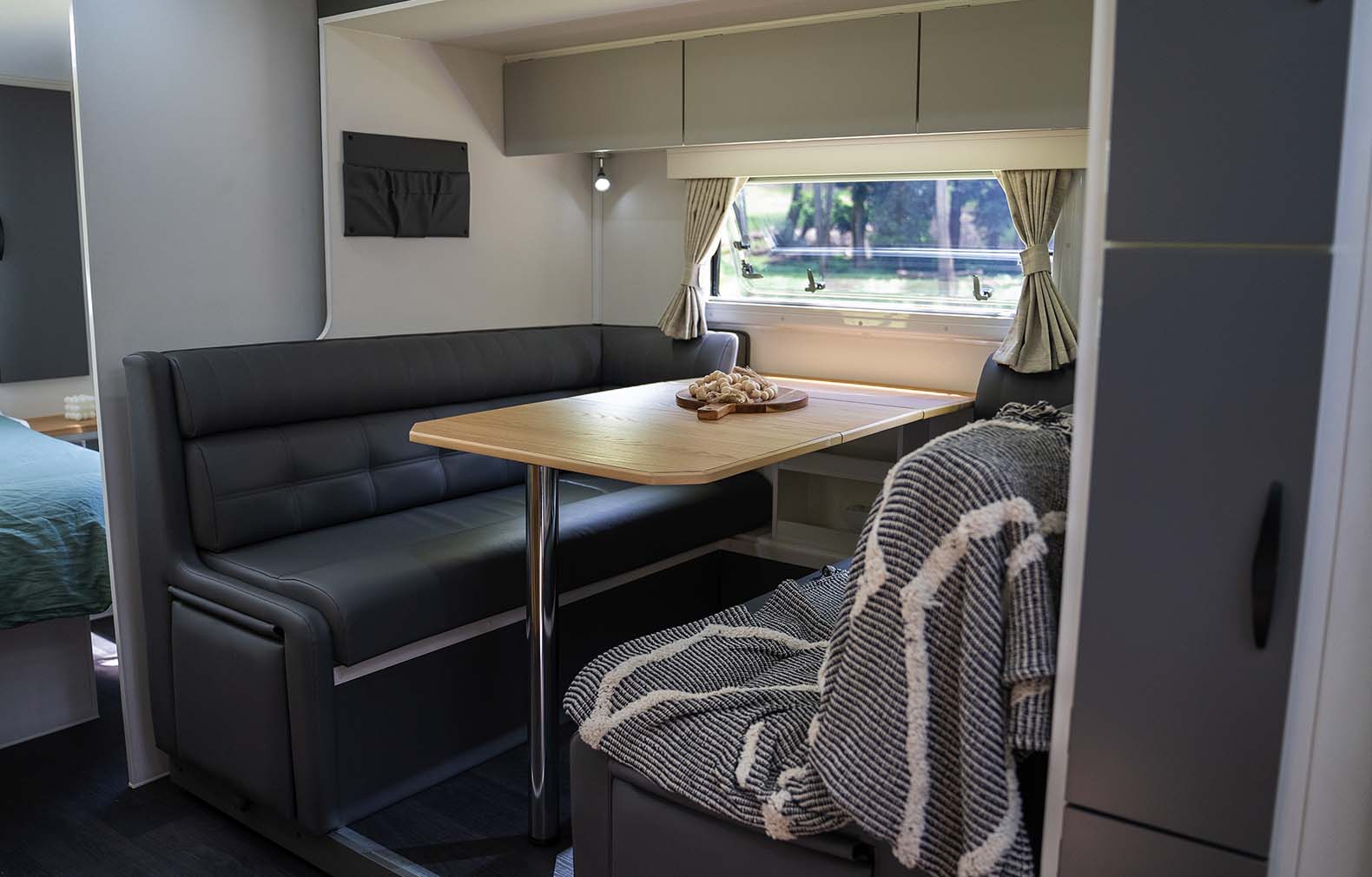 Supreme Caravans Spirit photo 9 of 18