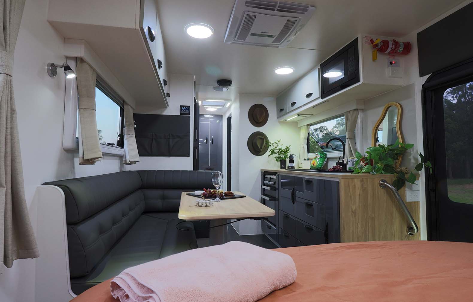 Supreme Caravans Territory photo 17 of 22
