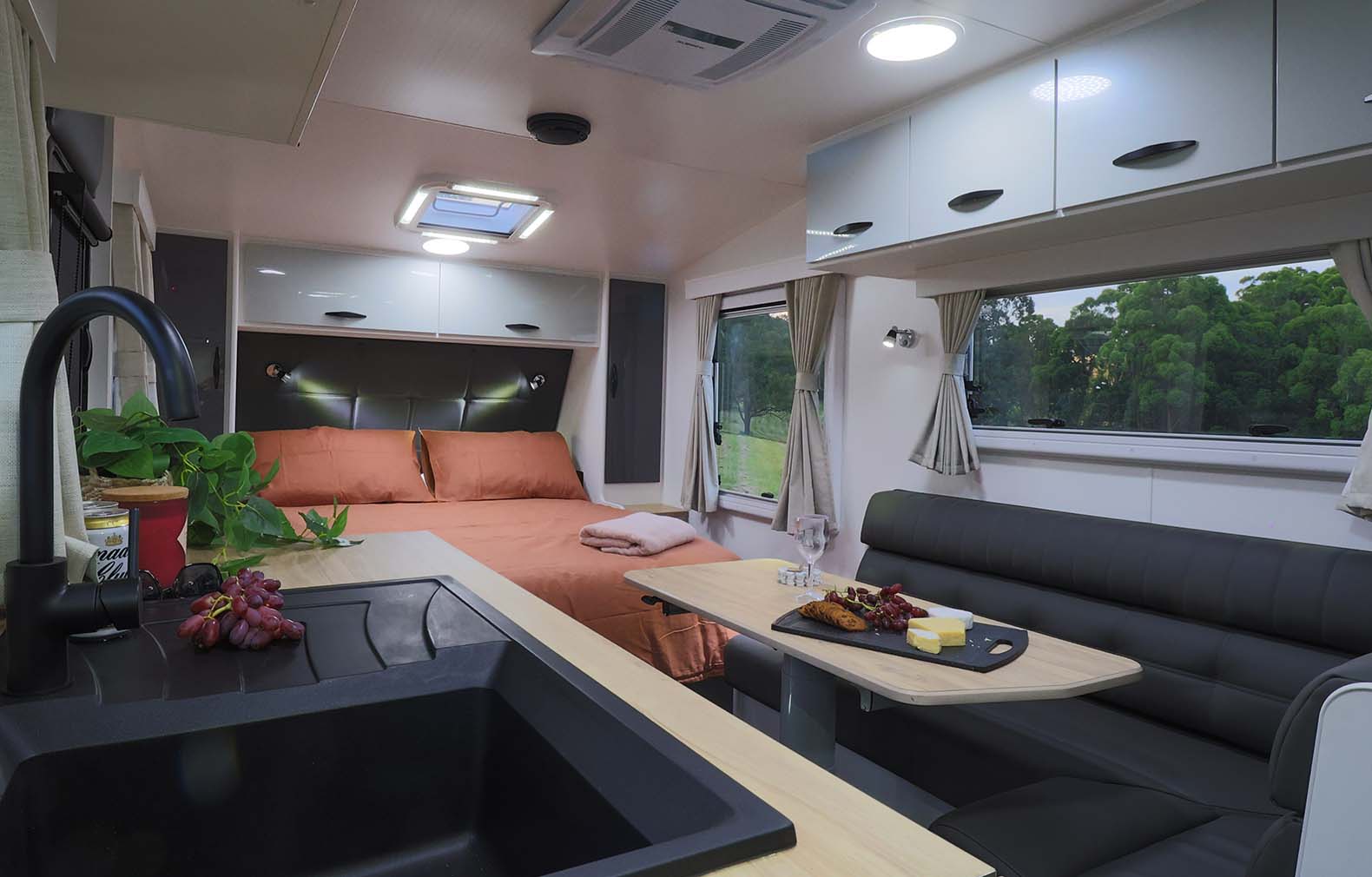 Supreme Caravans Territory photo 18 of 22