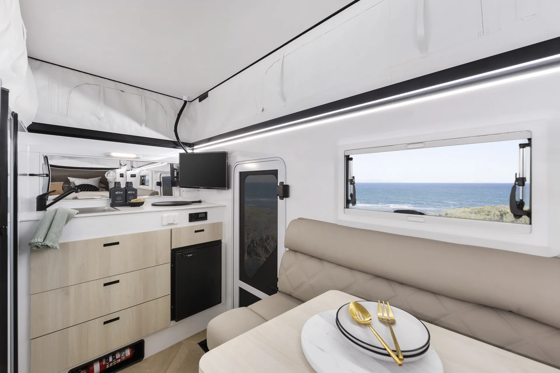 Titanium Caravans HS2 photo 11 of 11