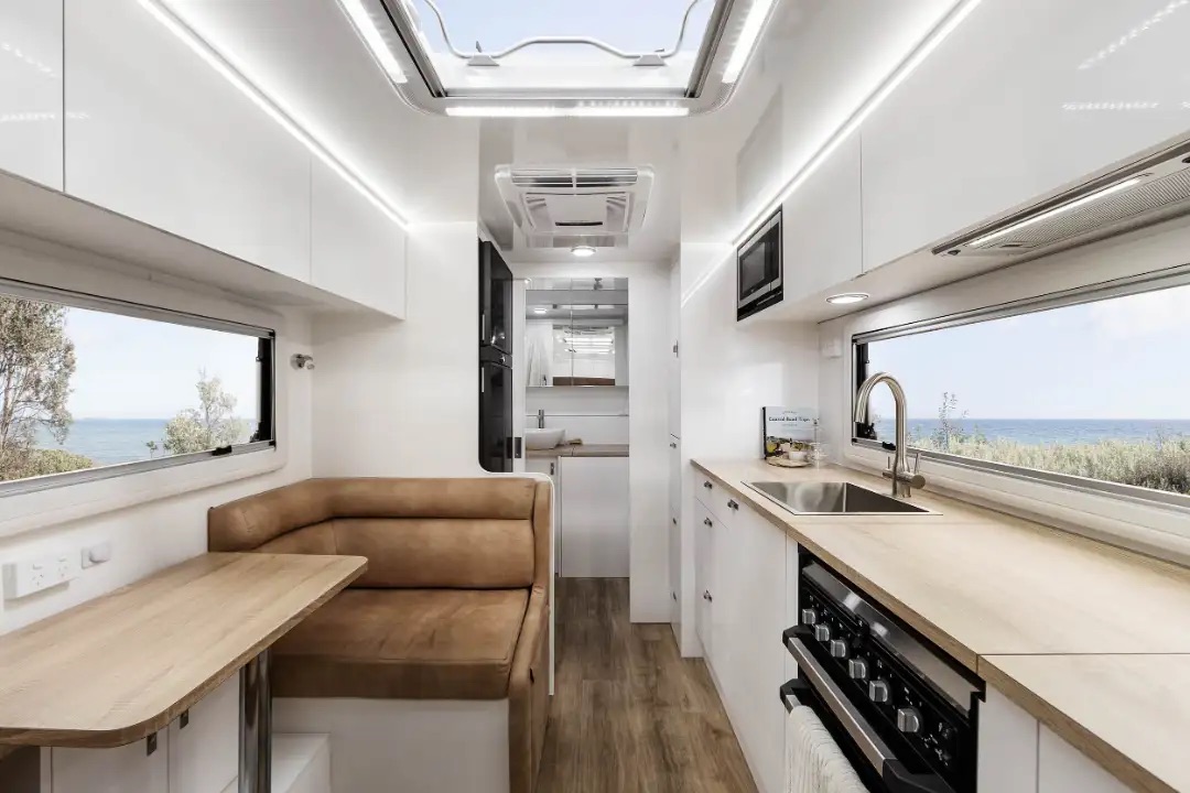 Titanium Caravans S1 photo 7 of 9