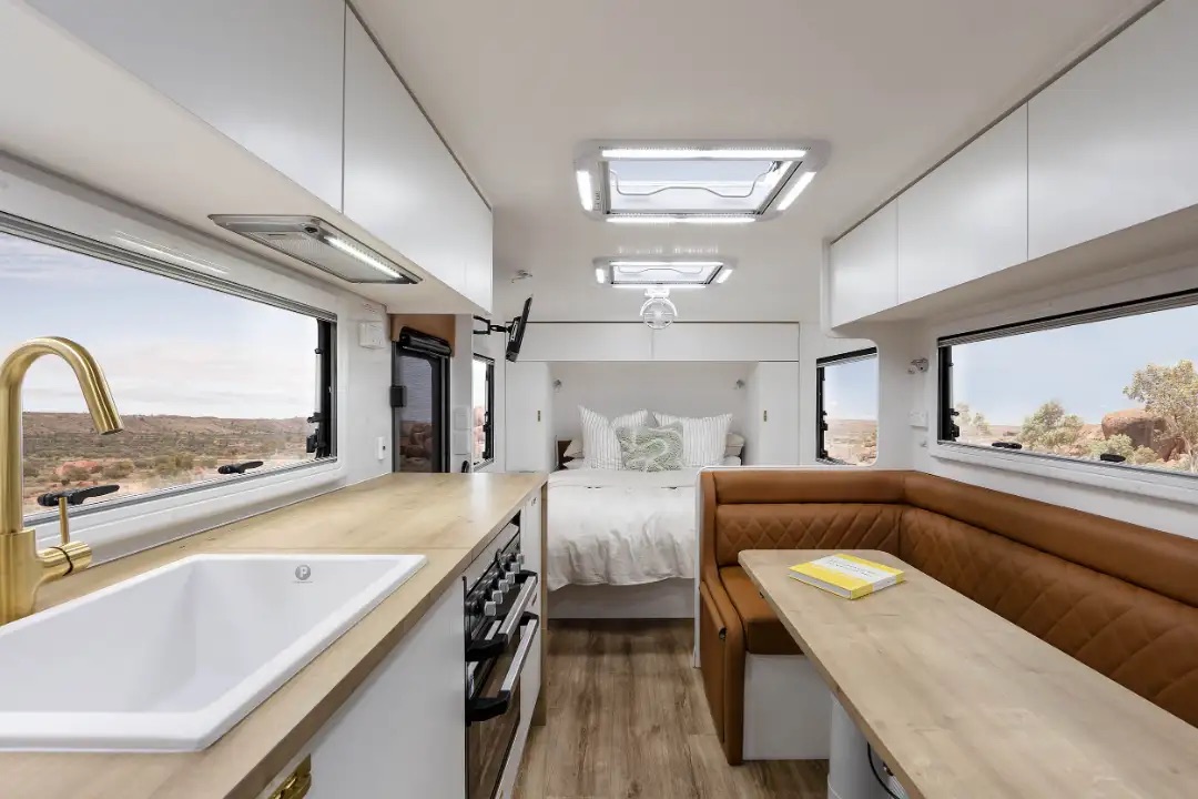 Titanium Caravans S1 photo 8 of 9