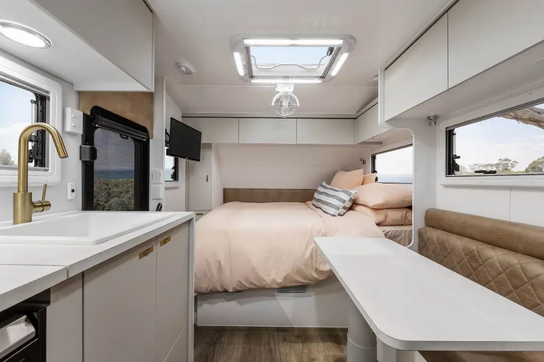 Titanium Caravans S3 photo 3 of 4