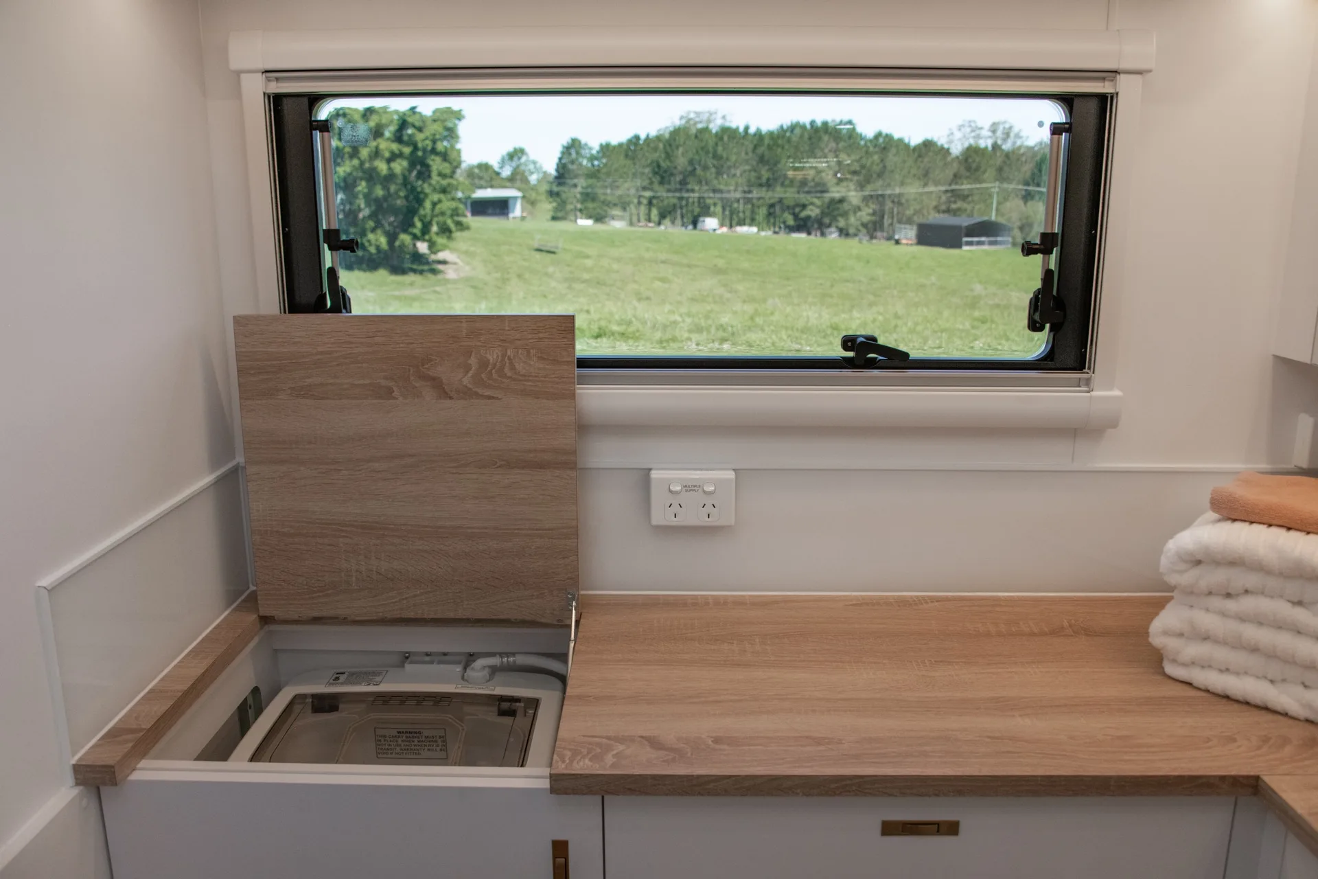 Titanium Caravans WS1 photo 14 of 16