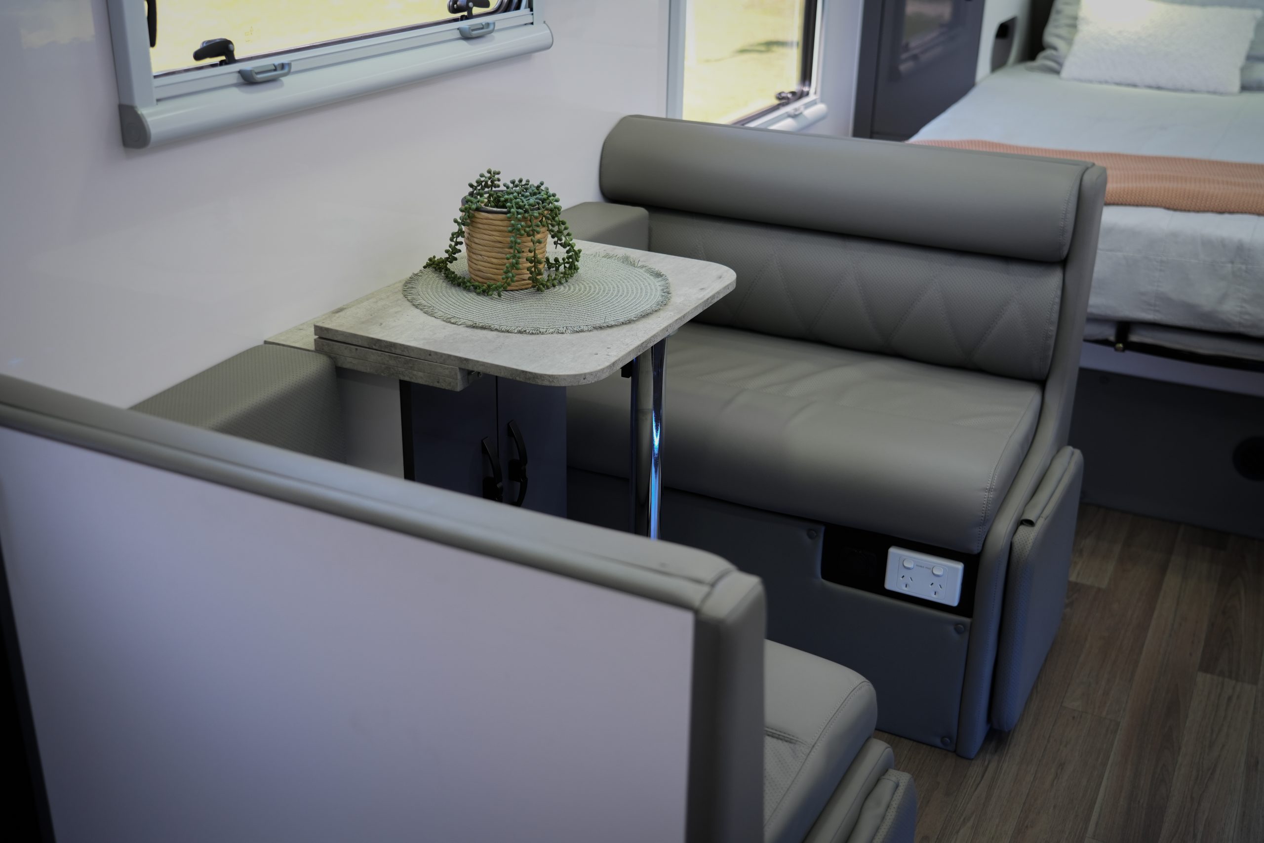 Torus RV 17.9FT Rear Ensuite (Dual Axle) photo 3 of 6