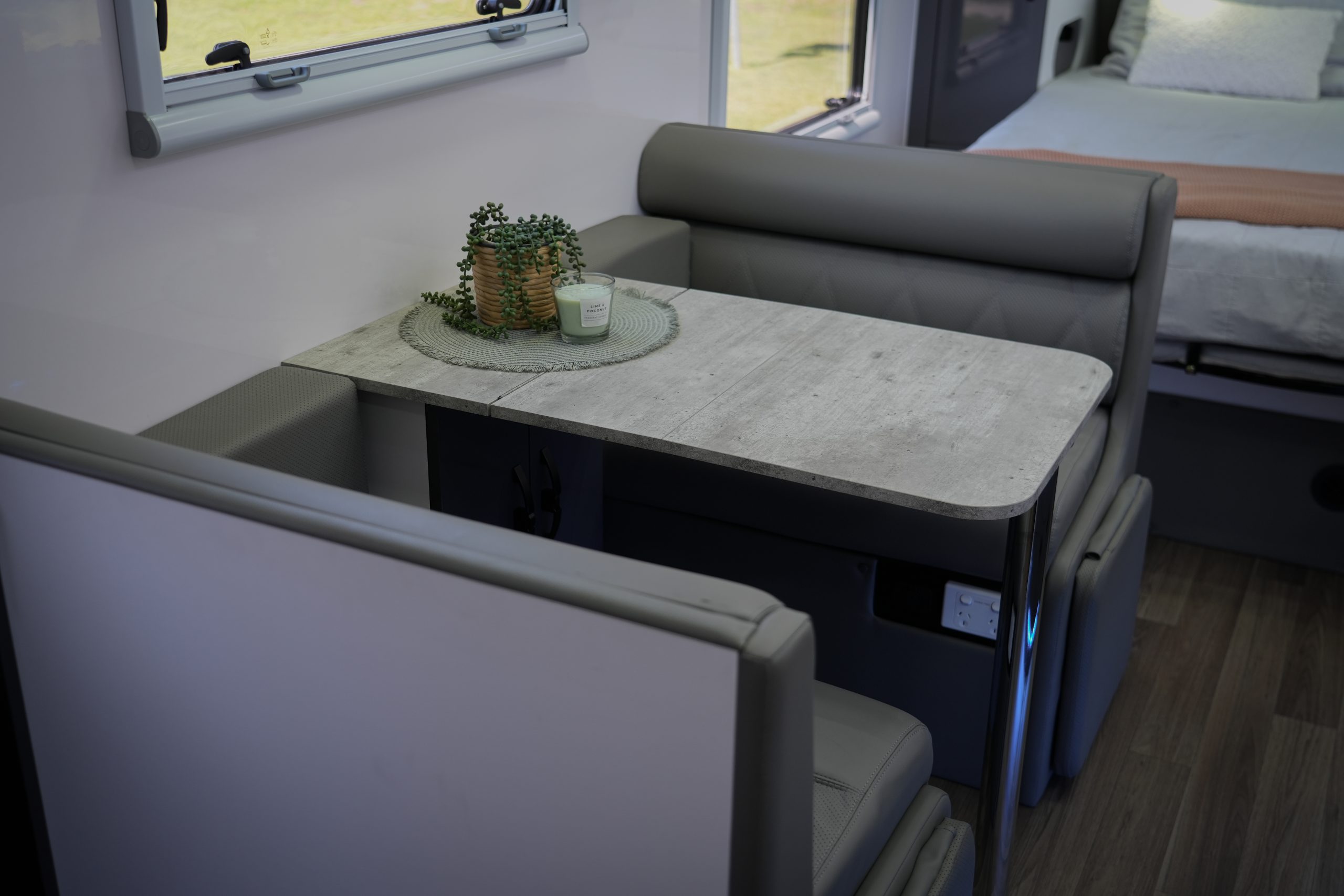 Torus RV 17.9FT Rear Ensuite (Dual Axle) photo 4 of 6