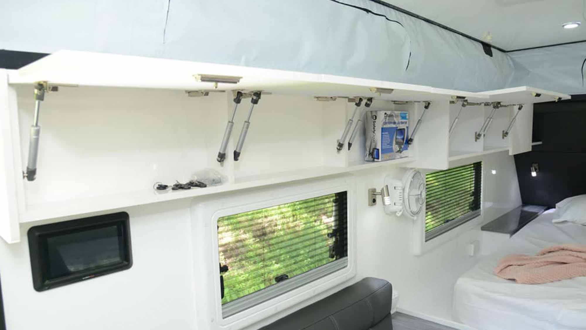 Urban Caravans Tungsten Armorlite photo 5 of 7