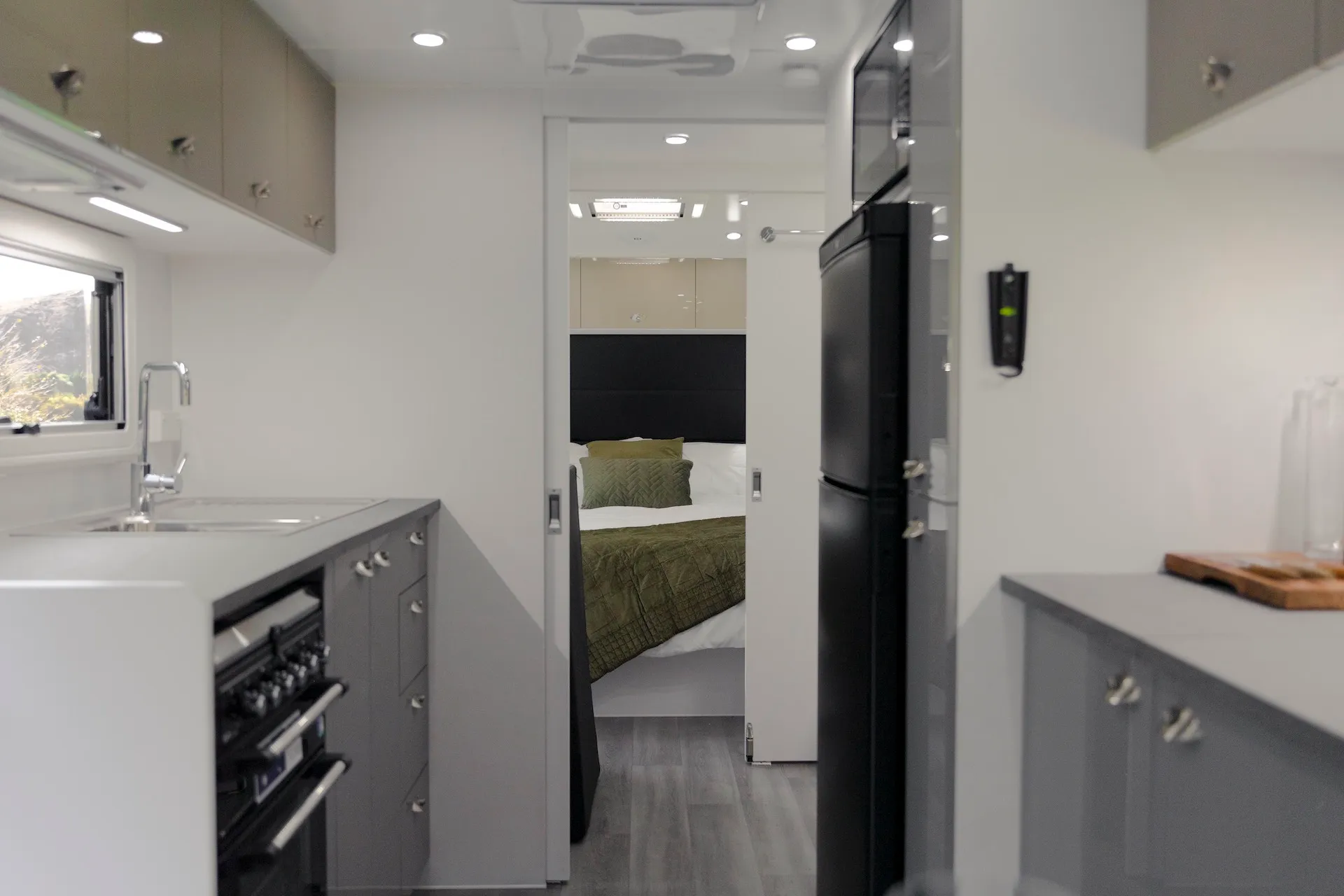 Urban Caravans Tungsten Track photo 12 of 12
