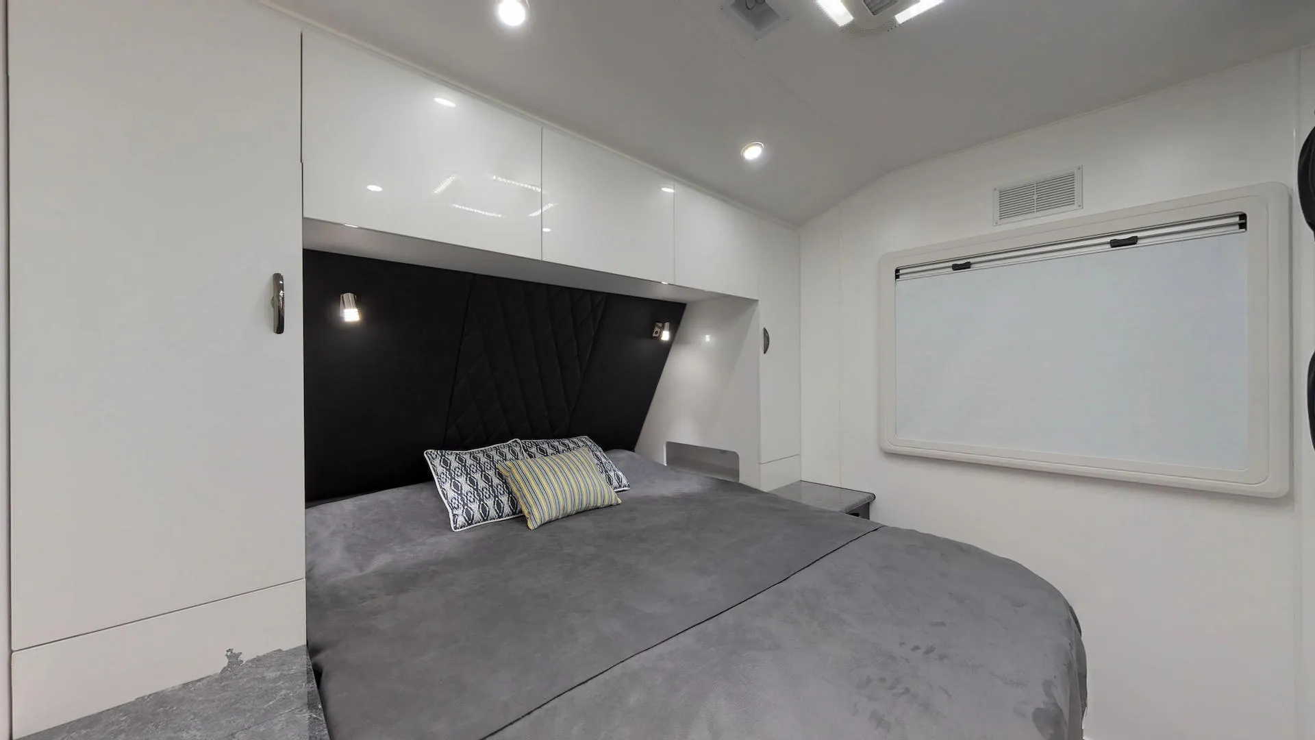 Urban Caravans Tungsten Tuff photo 6 of 8
