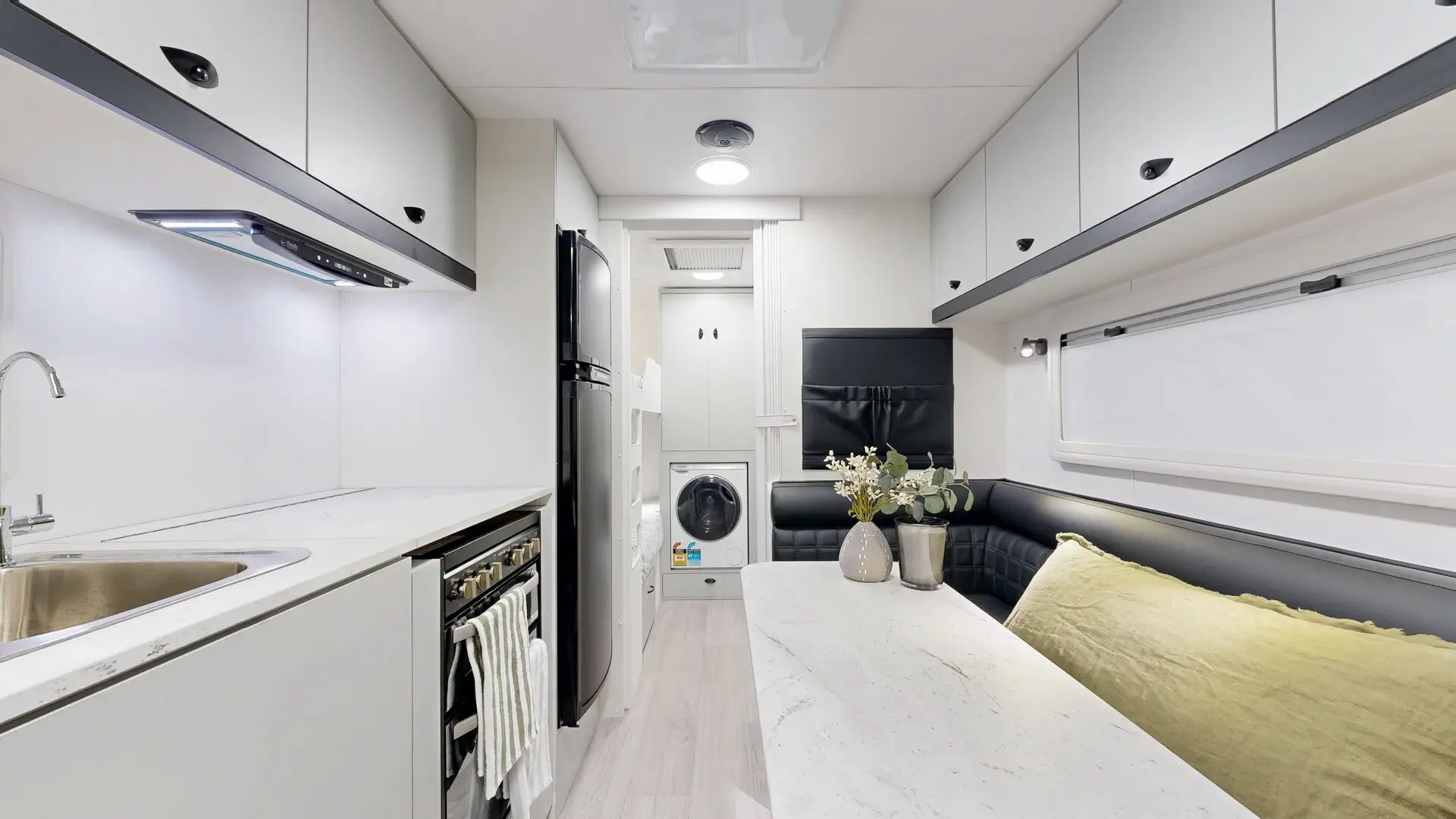 Viscount Caravans Family V2 photo 12 of 13