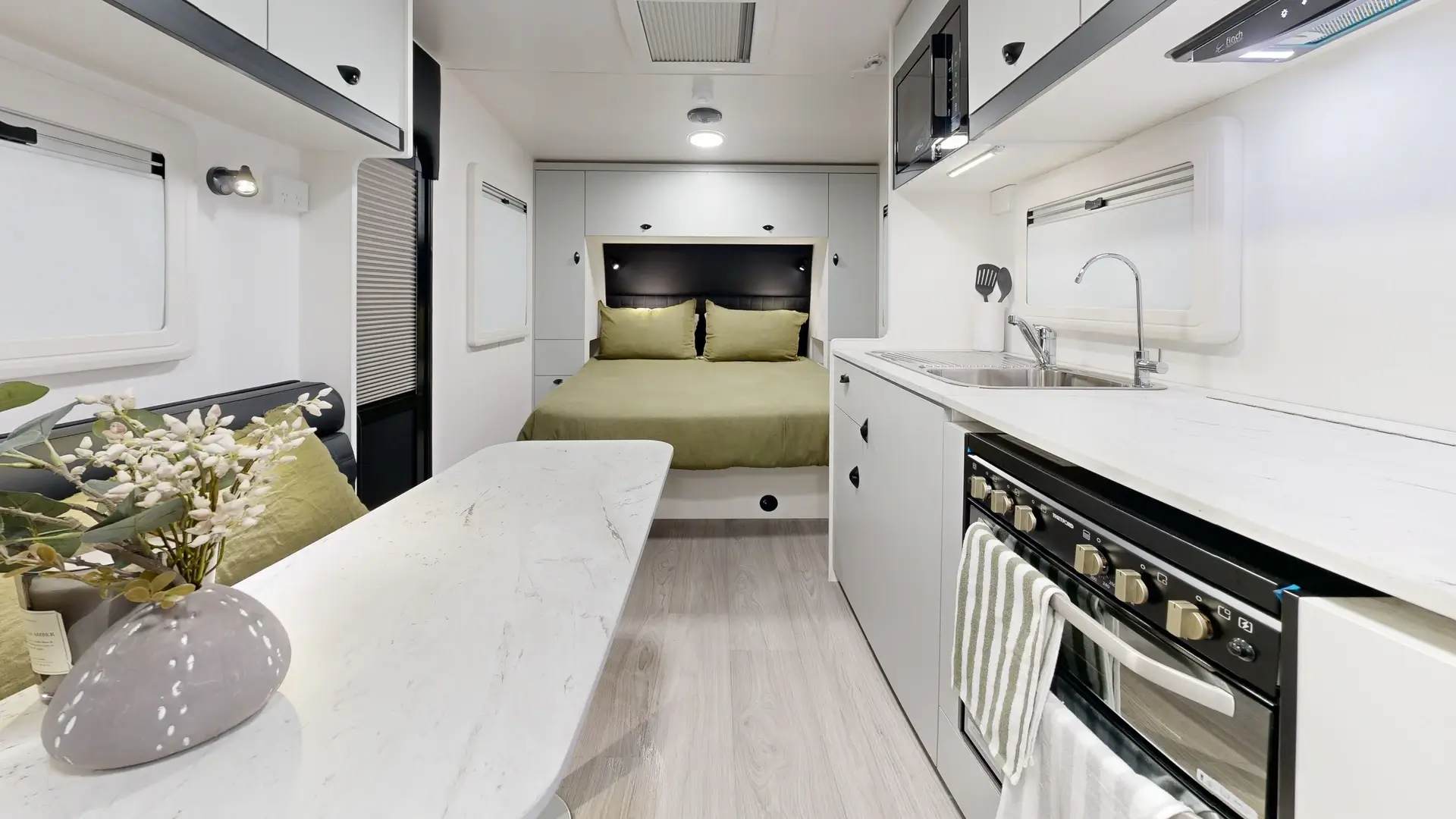 Viscount Caravans Family V2 photo 7 of 13