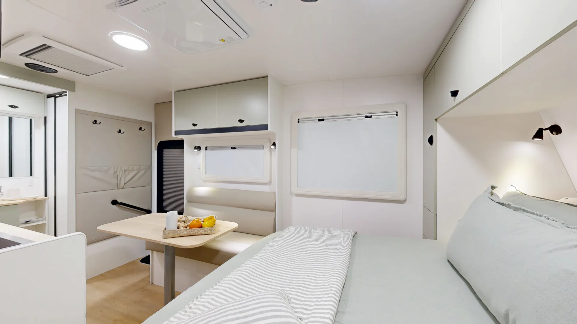 Viscount Caravans V1 Compact photo 9 of 13