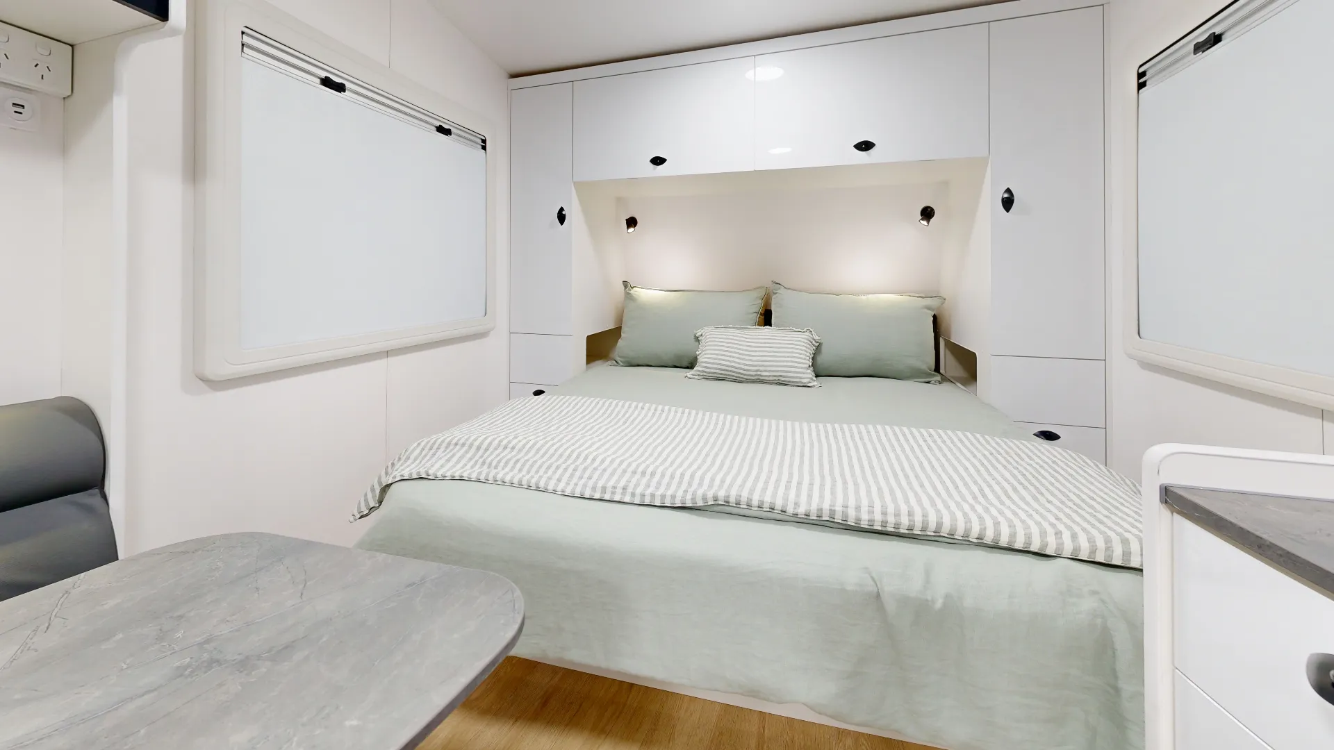 Viscount Caravans V1 photo 9 of 13