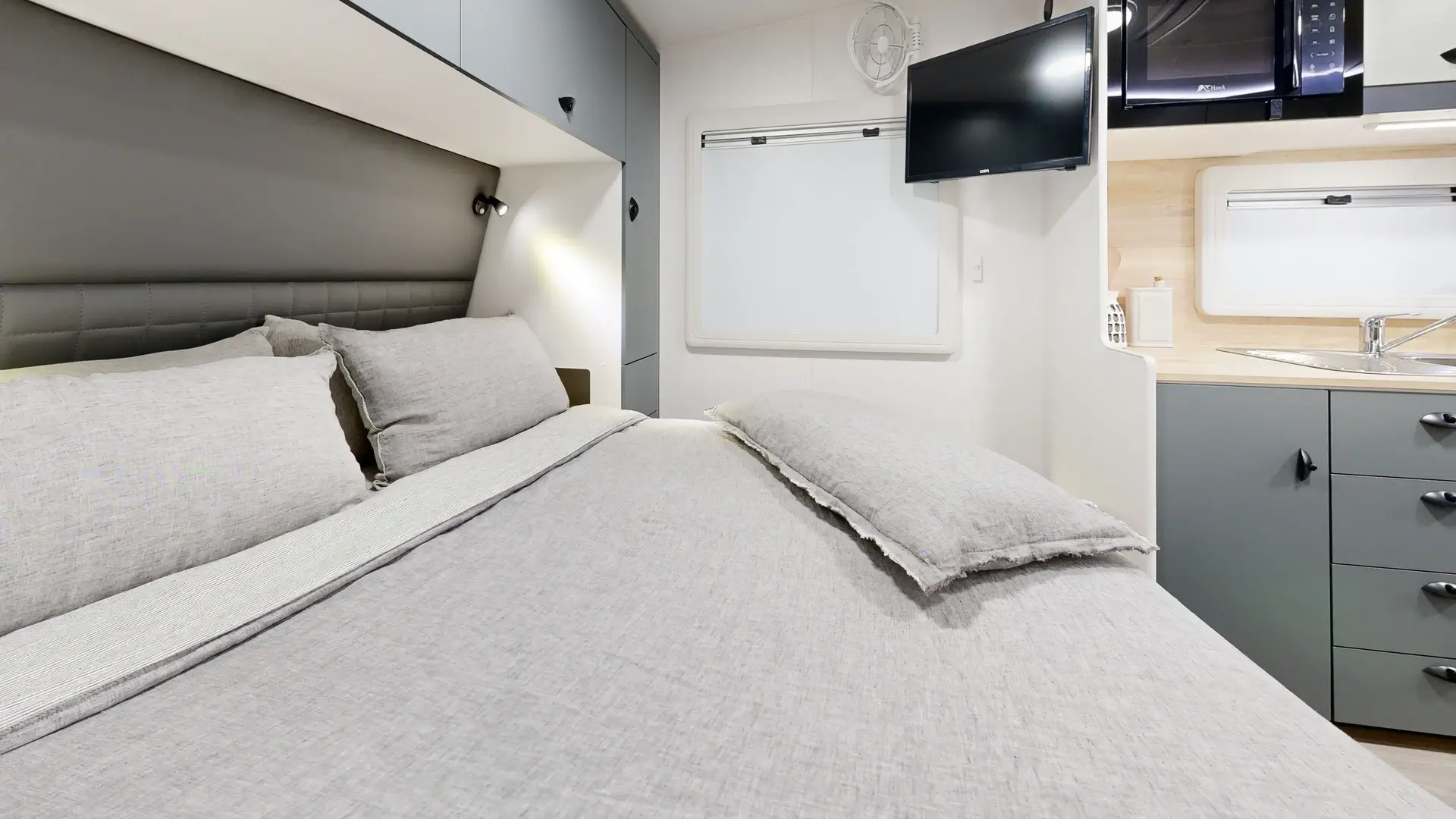 Viscount Caravans V3 photo 8 of 13