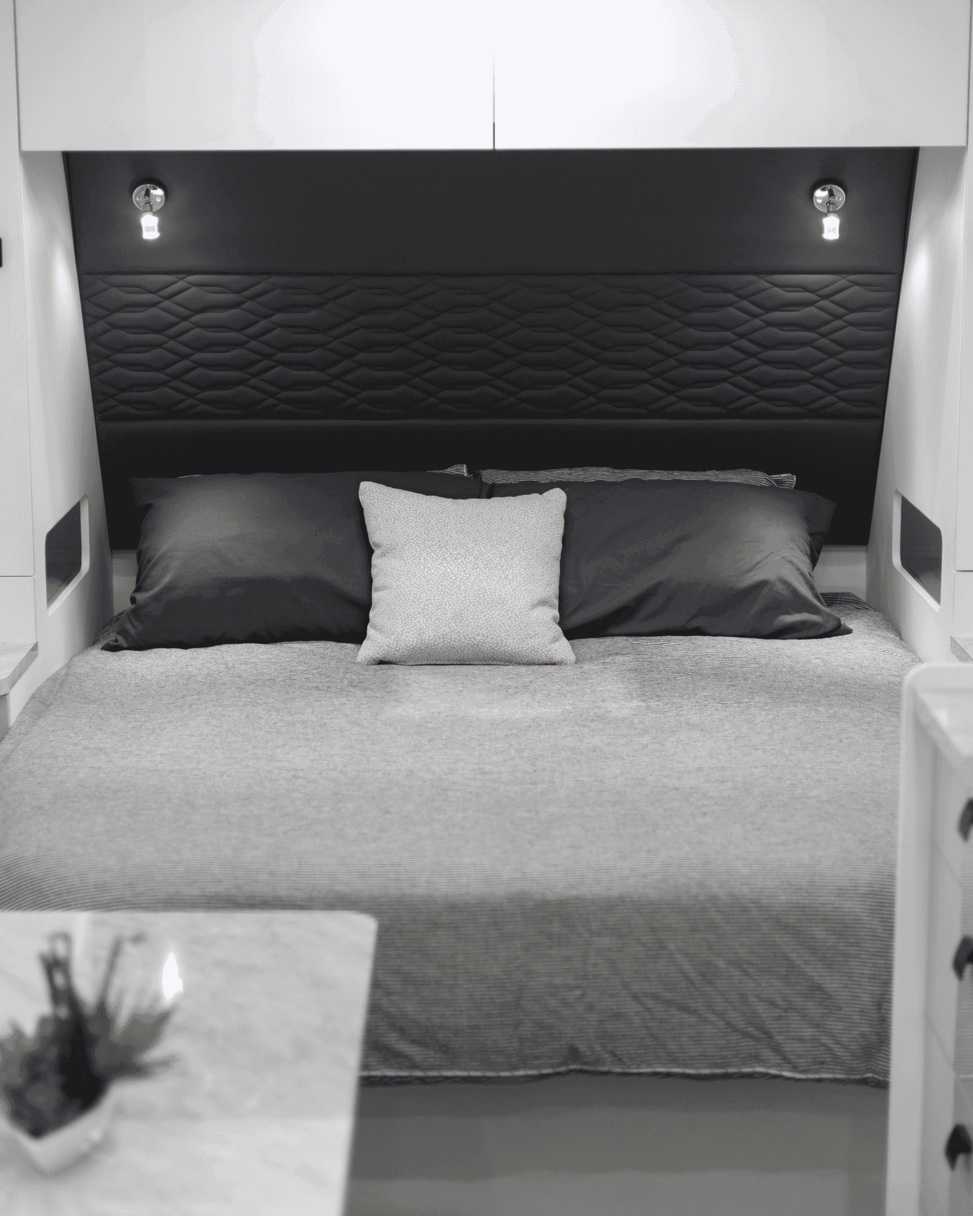 Vivid Caravans Voyager 20' photo 7 of 8