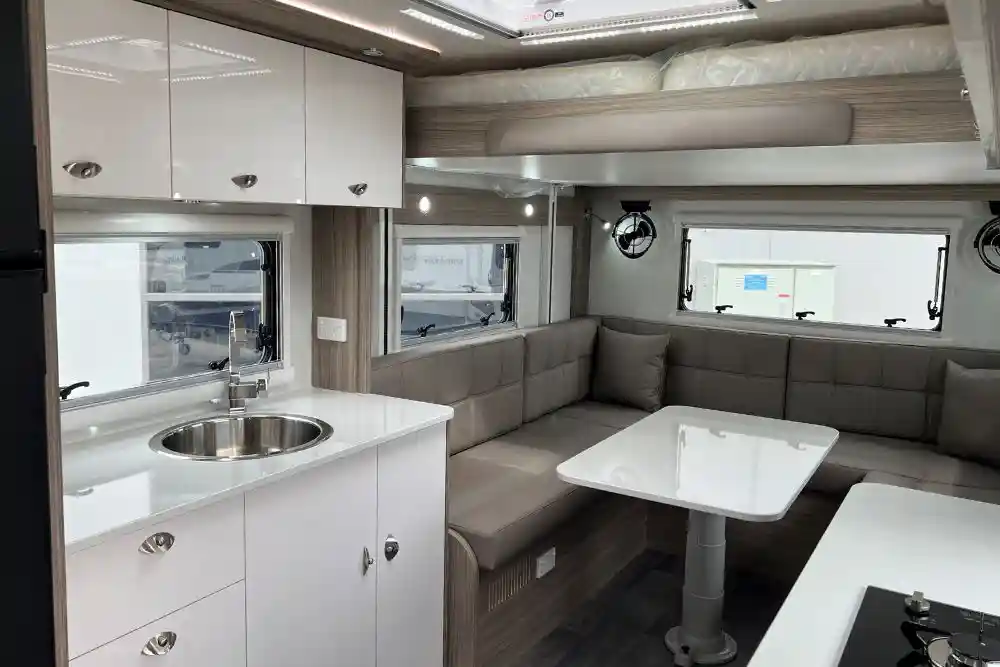 Willow RV Waratah Series photo 5 of 10