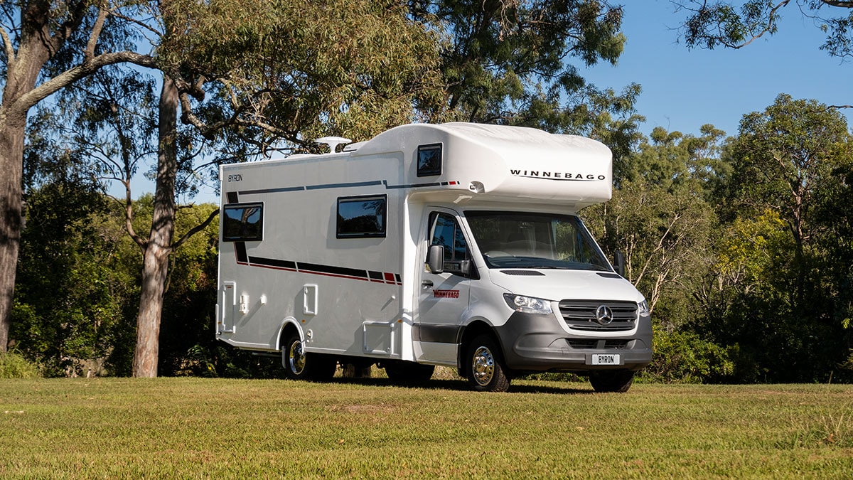 Winnebago Byron photo 3 of 12