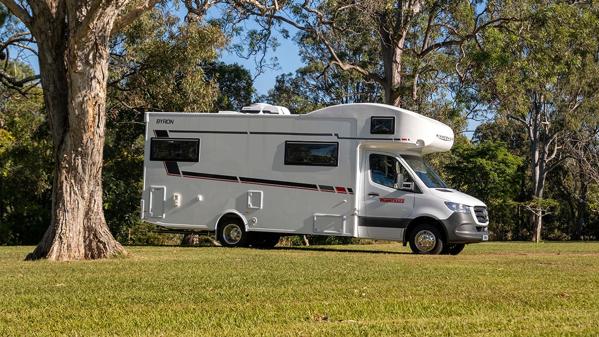 Winnebago Byron photo 4 of 12