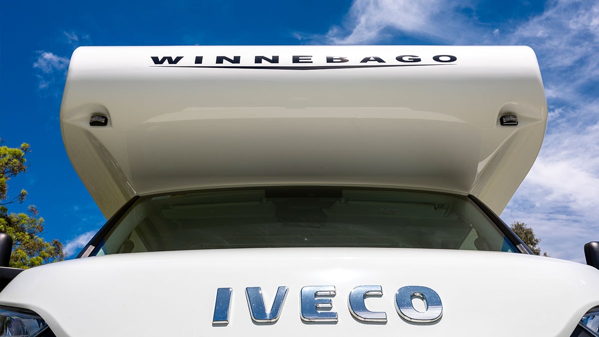Winnebago Iluka photo 3 of 12