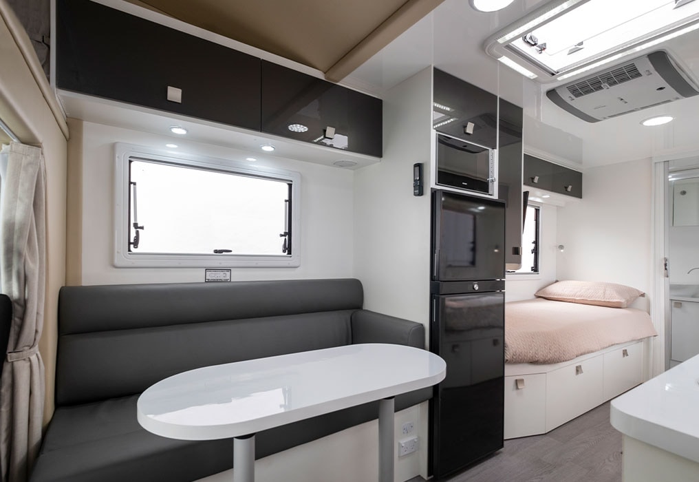 Winnebago Jervis photo 12 of 12