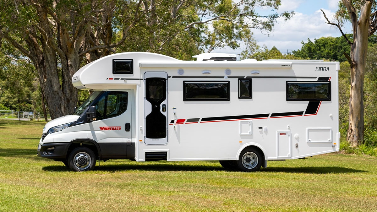 Winnebago Kirra photo 2 of 12
