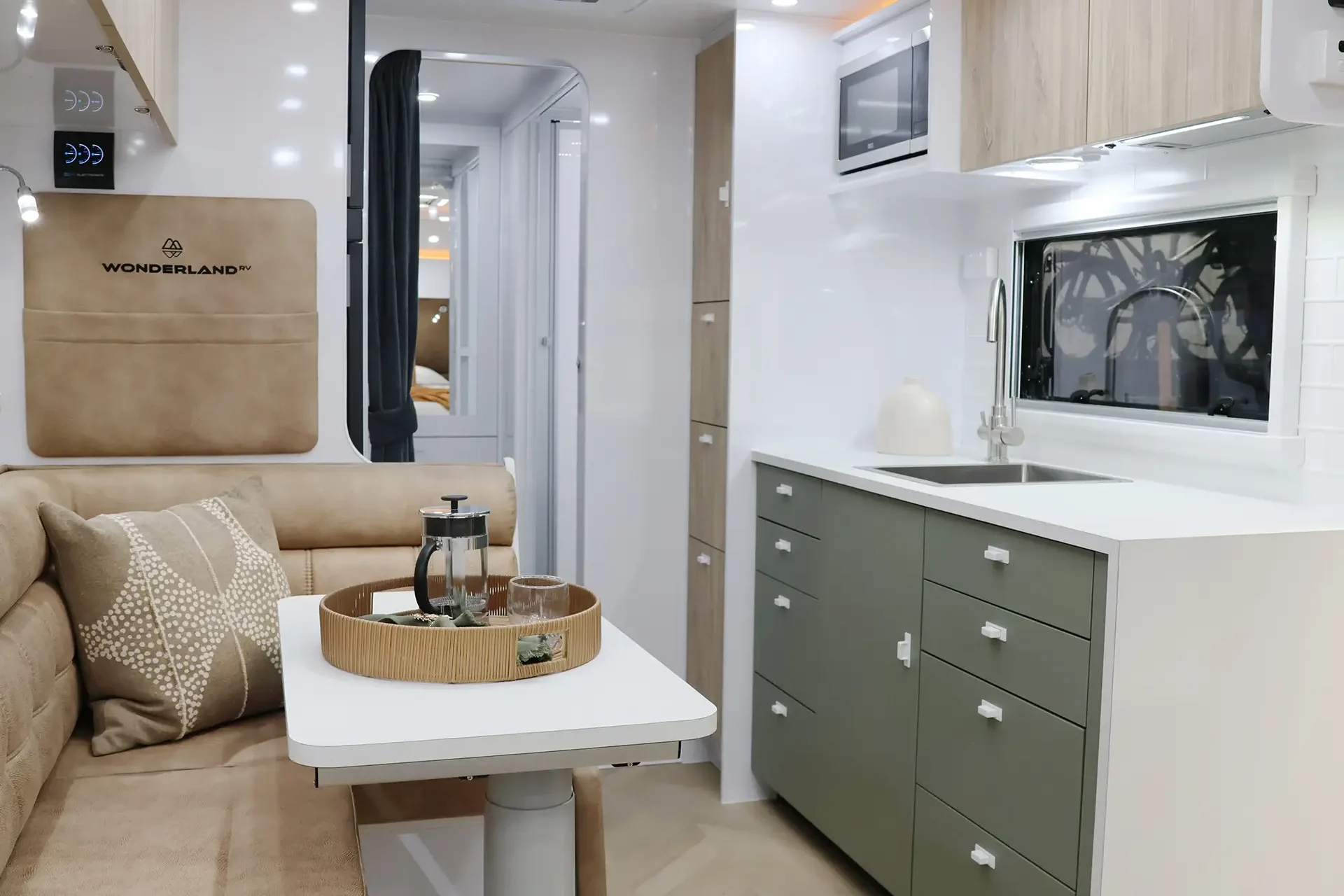 Wonderland RV Hornet photo 11 of 11